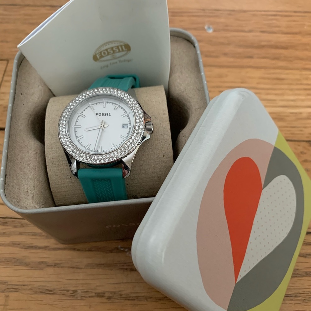 BRAND NEW FOSSIL WATCH